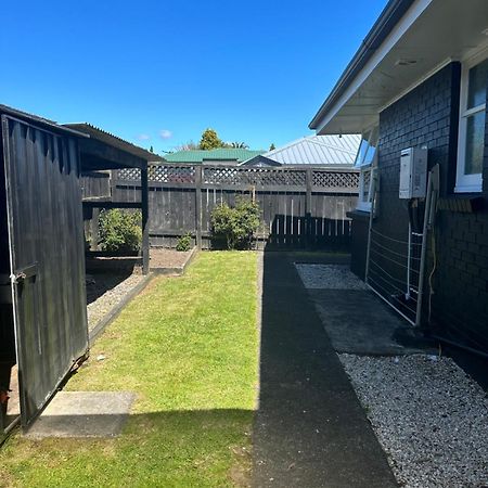 Hilltop Cottage Taupo Exterior foto